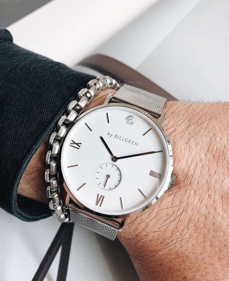 Gustaf Klocka Vit Mesh