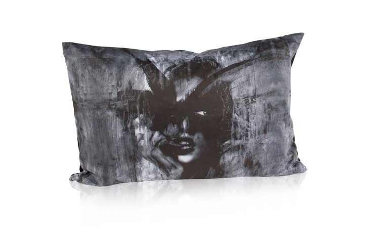 Kuddfodral - Sammet Looking for you 40x60cm