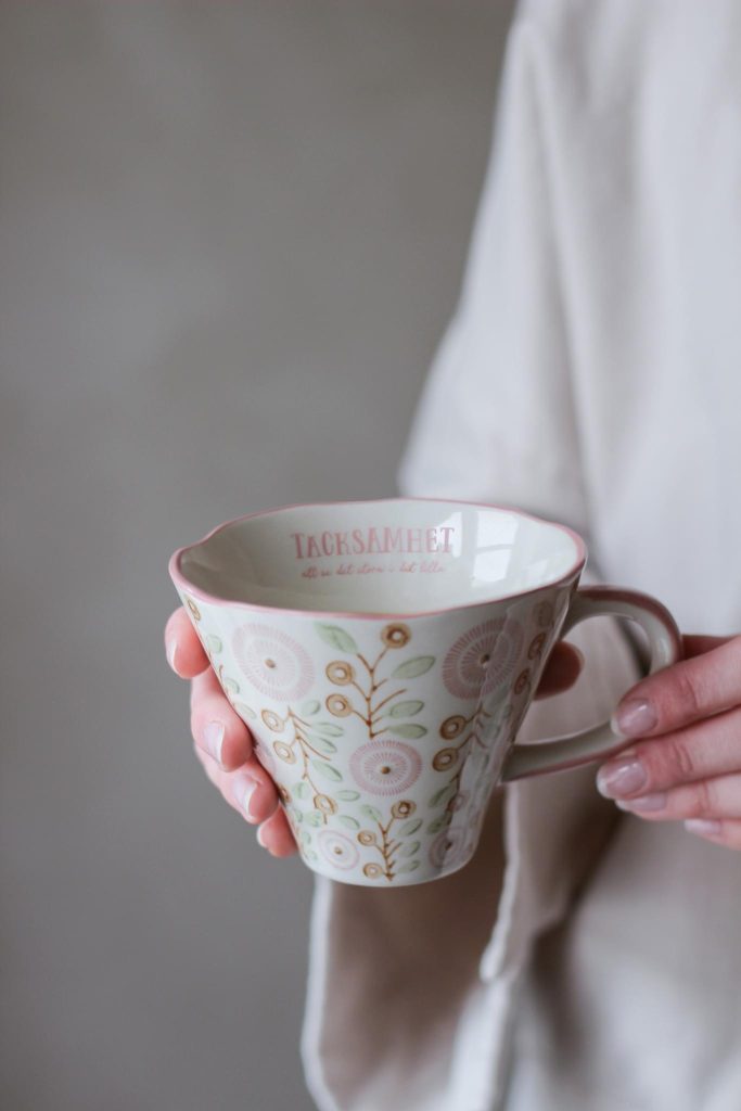 Majas Mugg Tacksamhet att se det stora i det lilla
