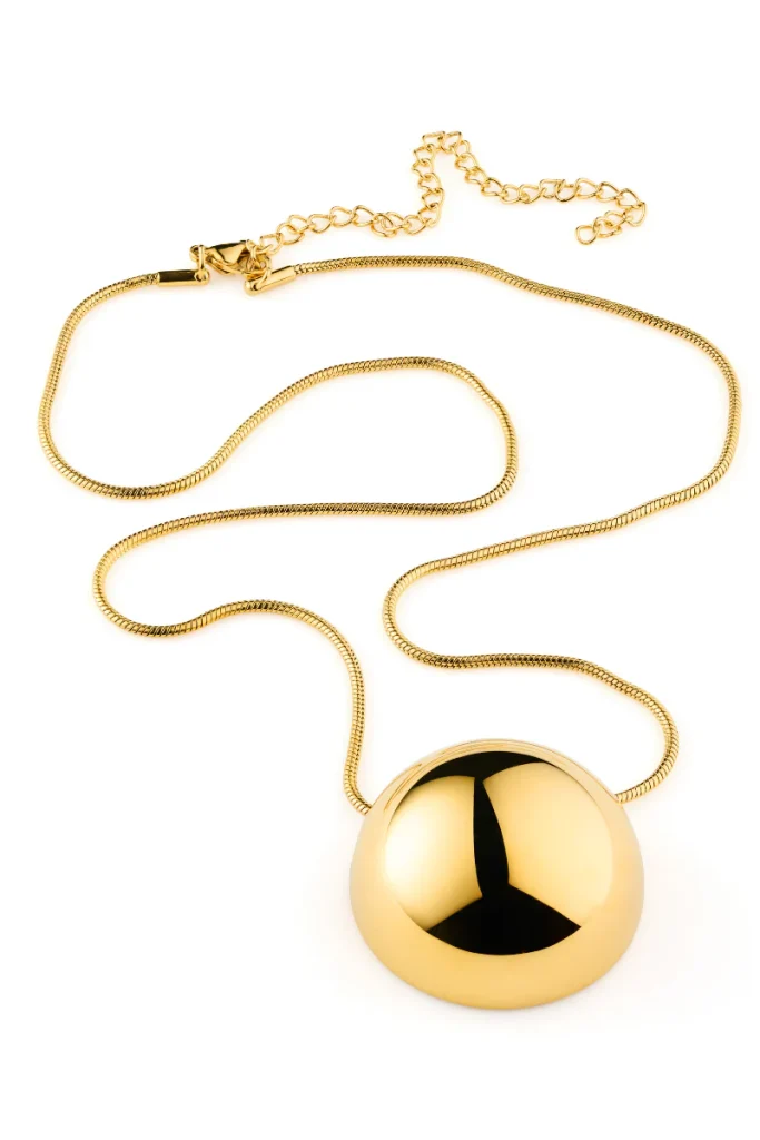 Uno Magna Golden Necklace